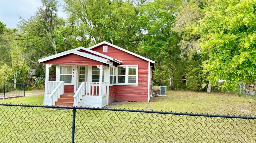 Photo of 1700 Bryant Street, Kissimmee, FL 34746 (MLS # O6392512)