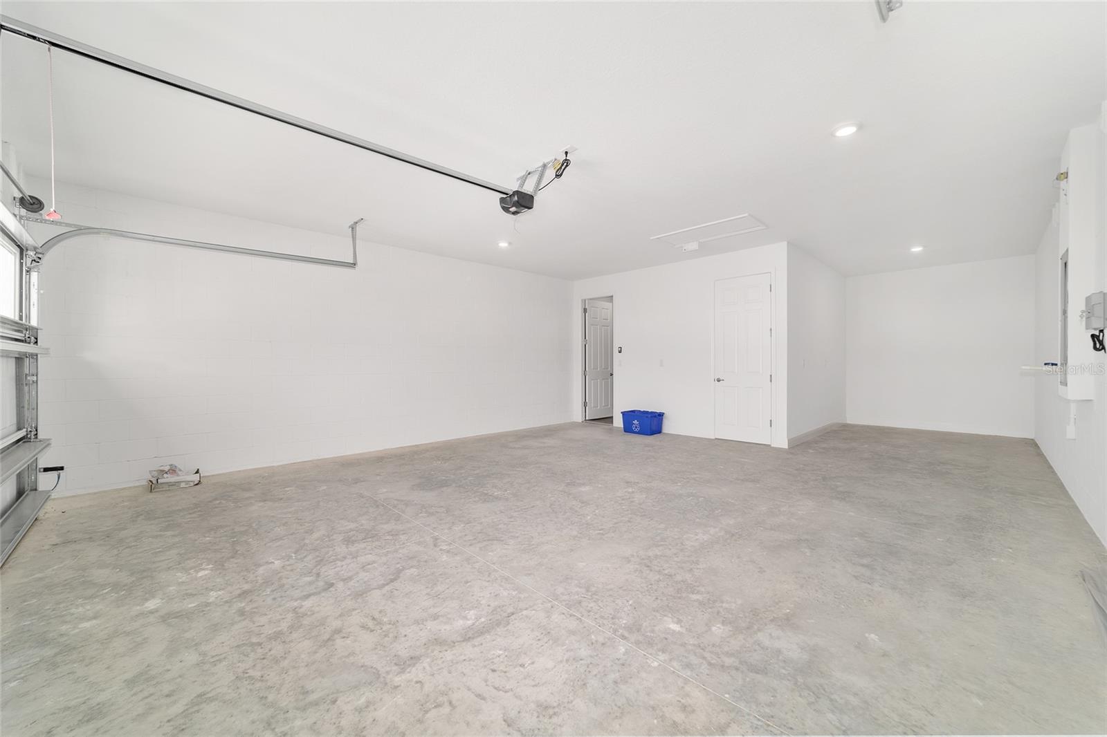 LONGLEAF RIDGE PHASE VI - Residential