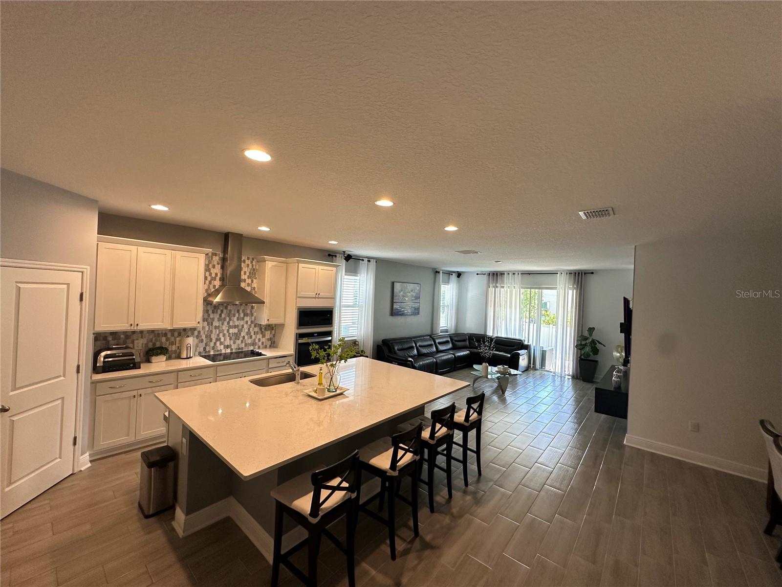 POITRAS EAST N-7 - Residential