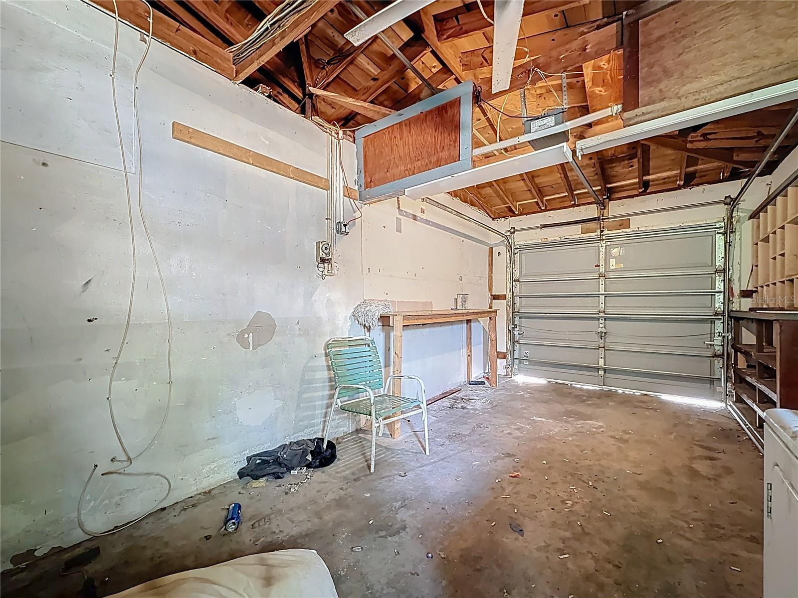 SUNSHINE GROVES - Residential