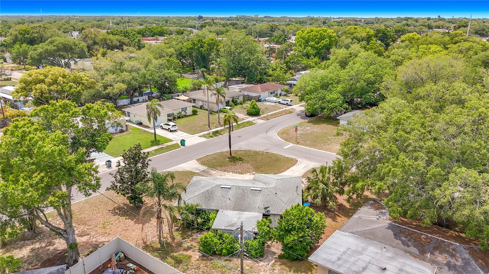 SUNSHINE GROVES - Residential