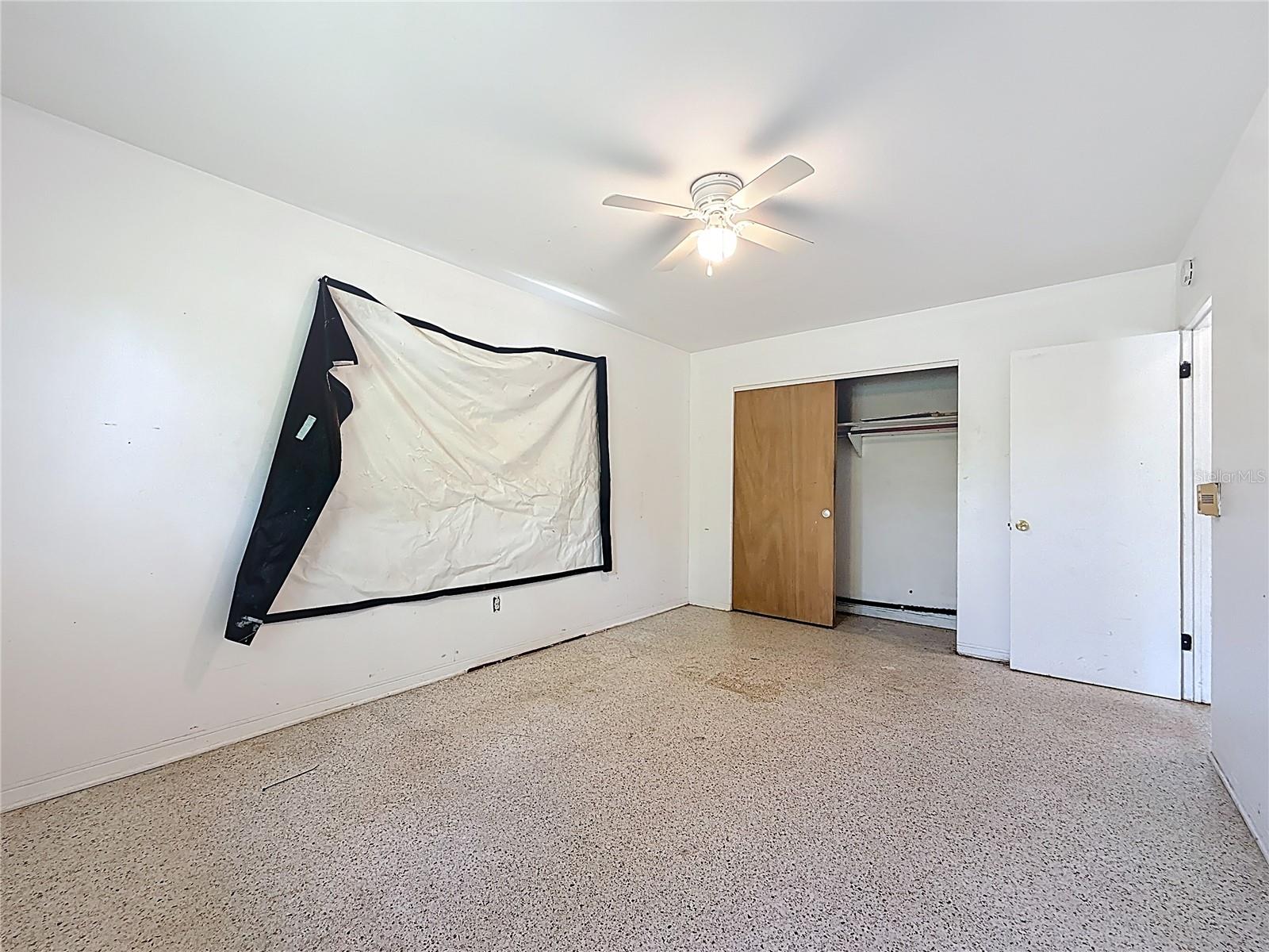 SUNSHINE GROVES - Residential