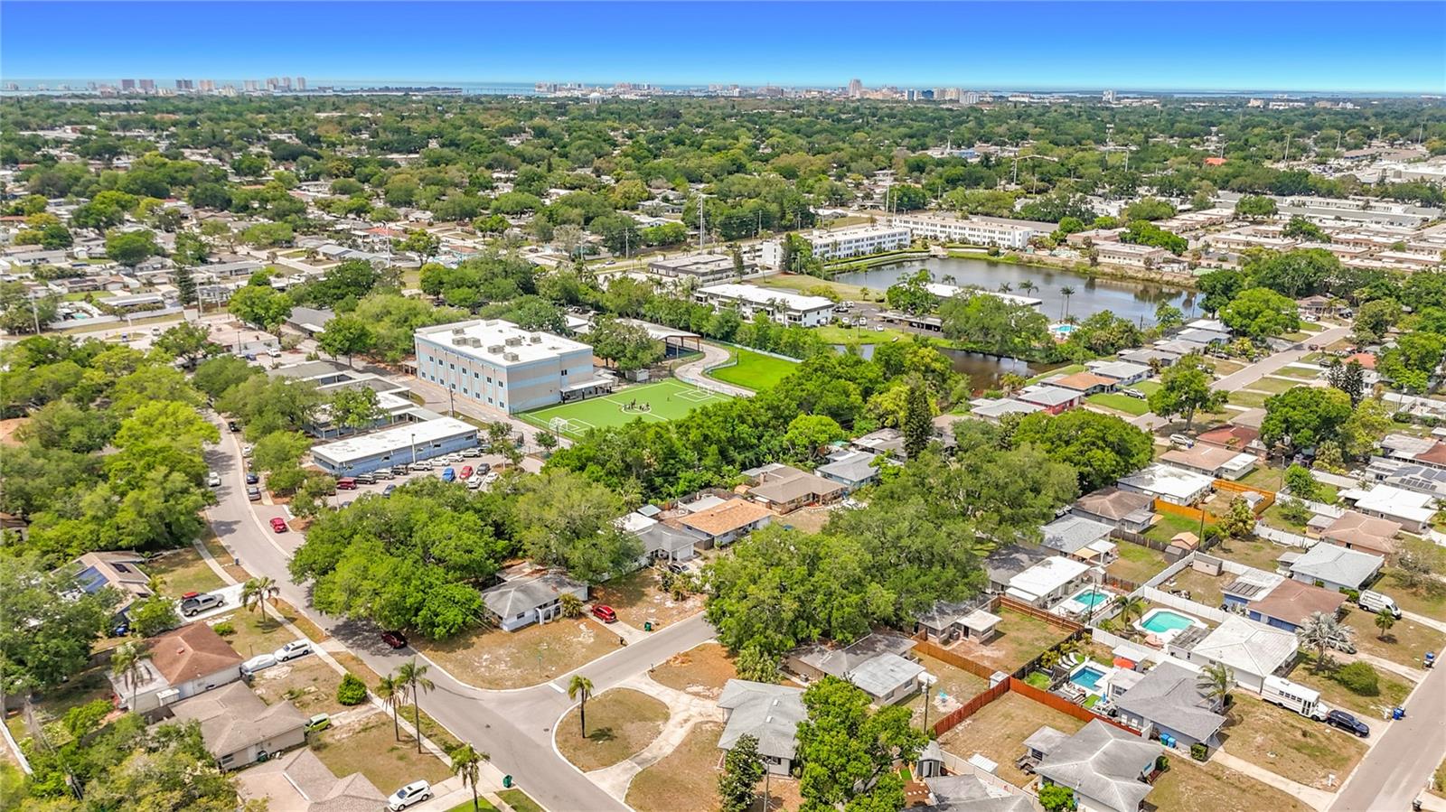 SUNSHINE GROVES - Residential