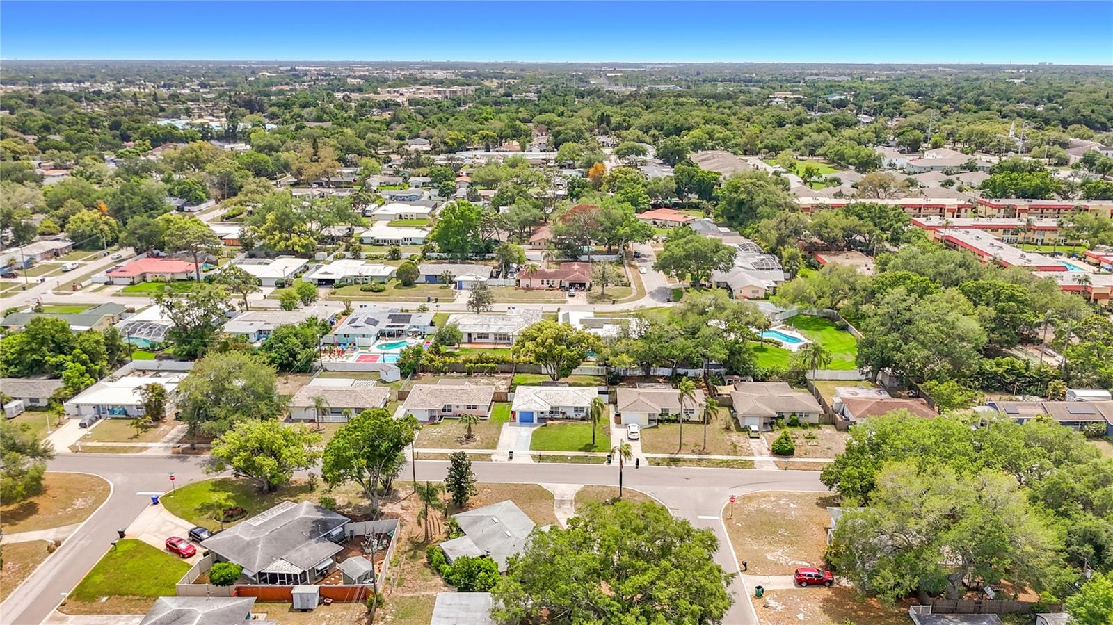 SUNSHINE GROVES - Residential