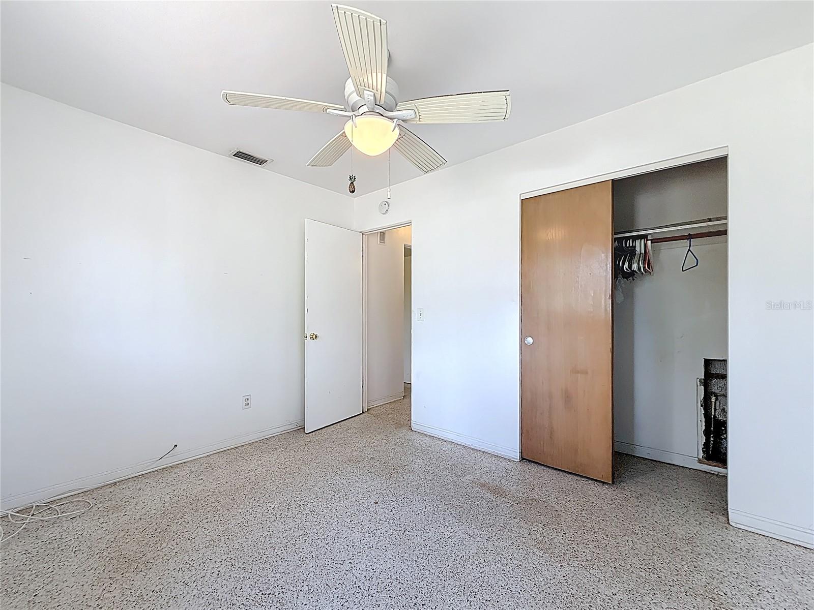 SUNSHINE GROVES - Residential