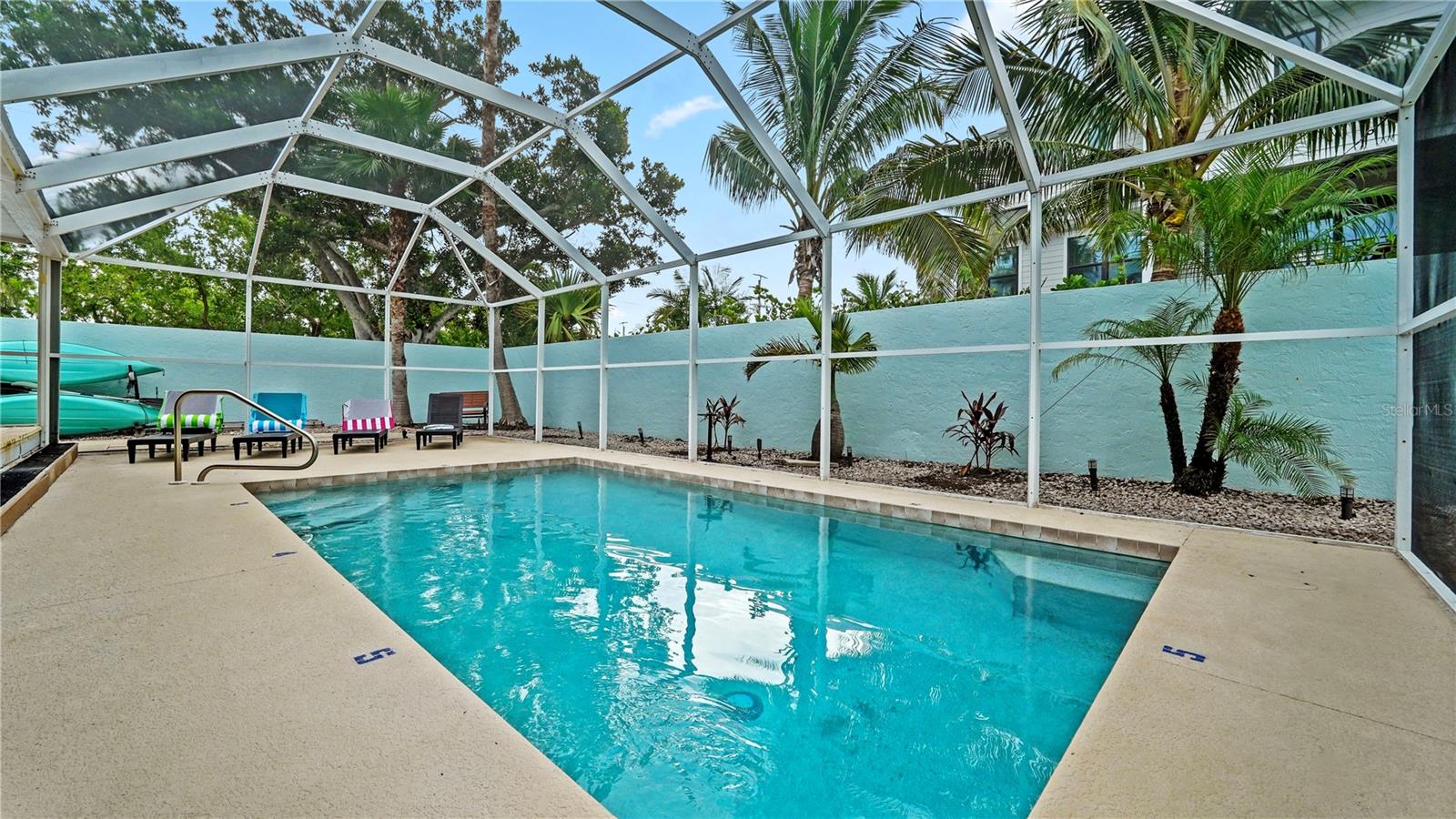 WHITE SANDS OF LIDO - Residential