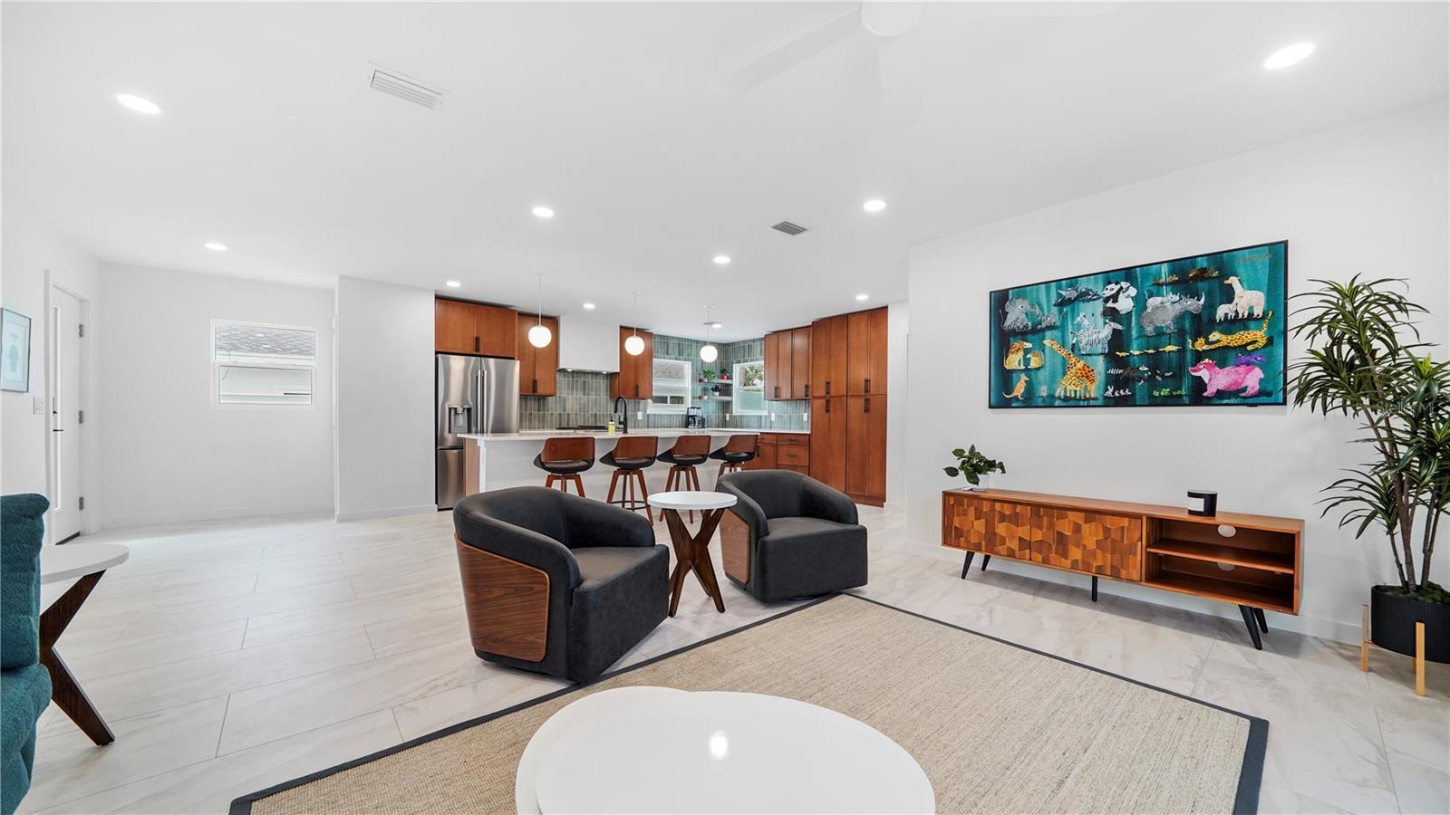 WHITE SANDS OF LIDO - Residential