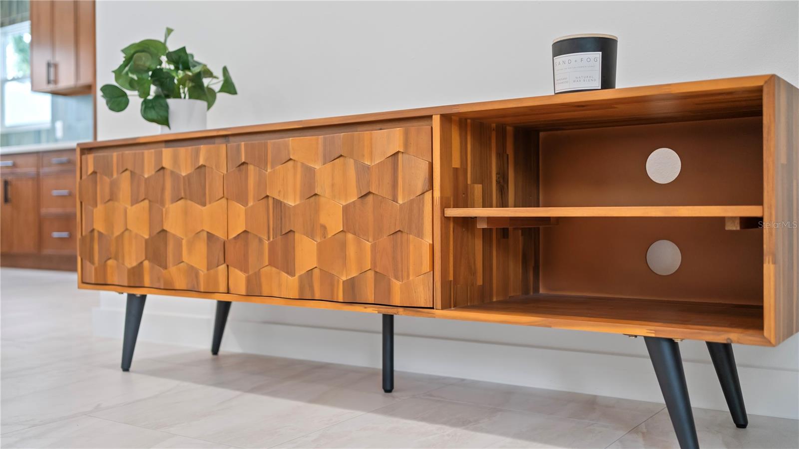 WHITE SANDS OF LIDO - Residential