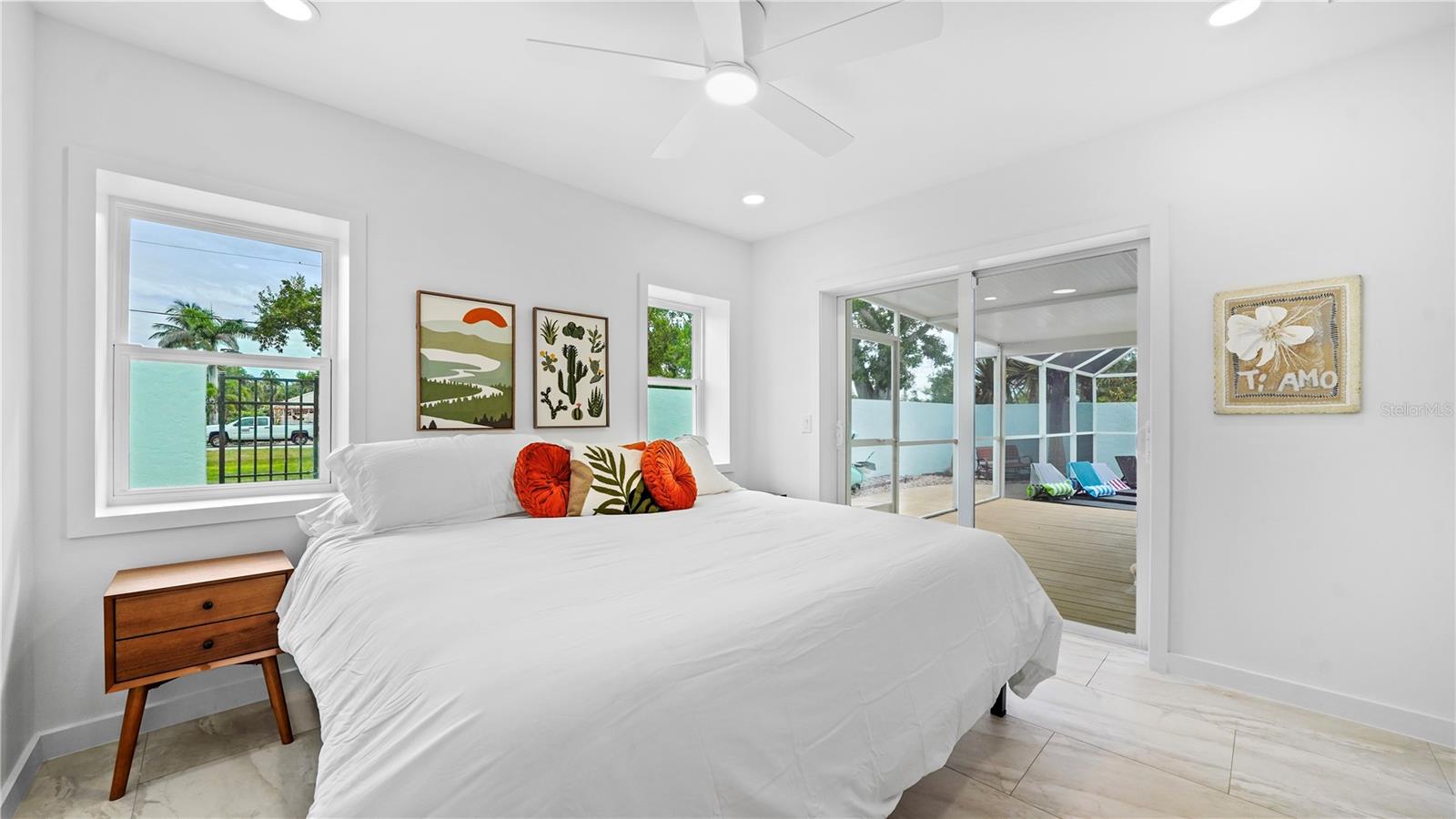 WHITE SANDS OF LIDO - Residential