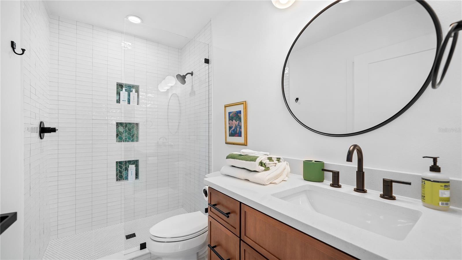 WHITE SANDS OF LIDO - Residential