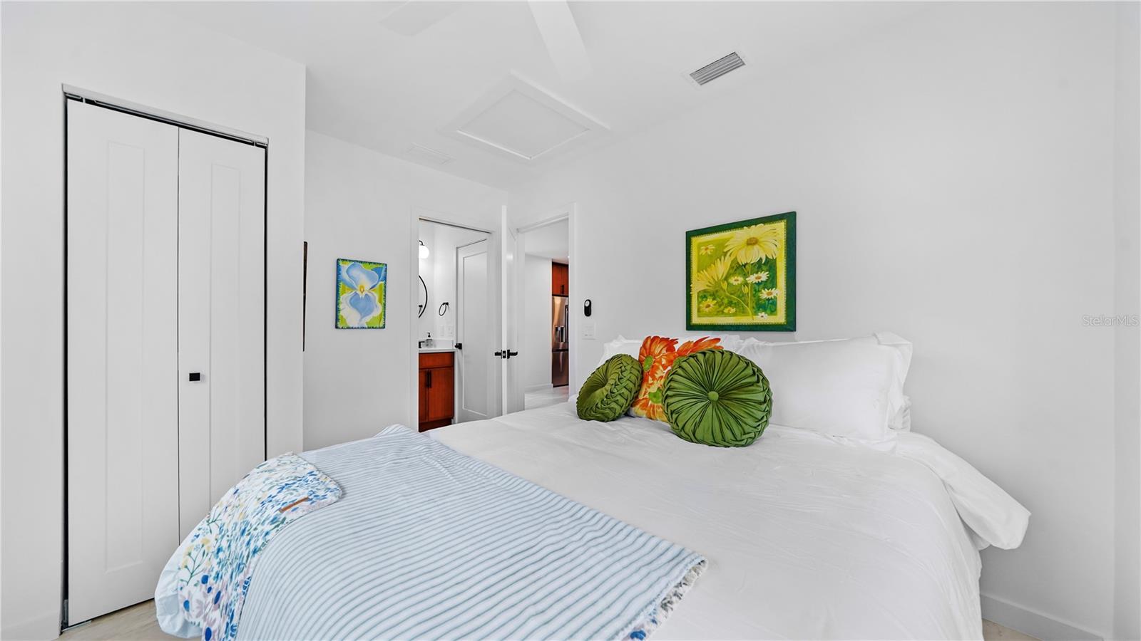 WHITE SANDS OF LIDO - Residential