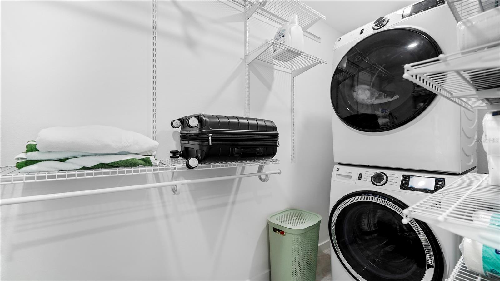 WHITE SANDS OF LIDO - Residential