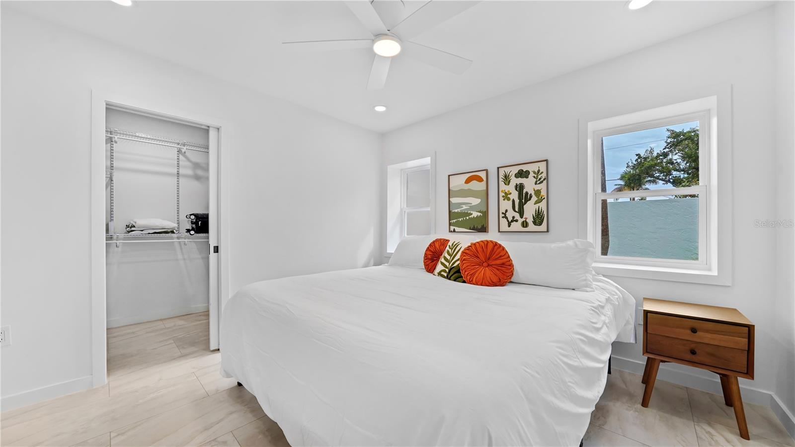 WHITE SANDS OF LIDO - Residential