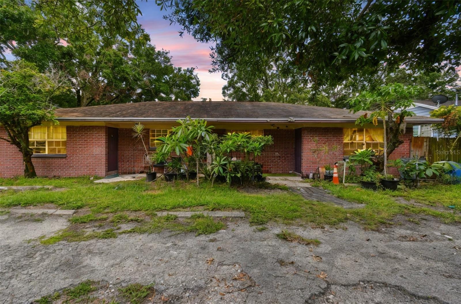 Don't miss the opportunity to own this income genarating multi-family house with separate entrances each has 2/1 plenty of parking space