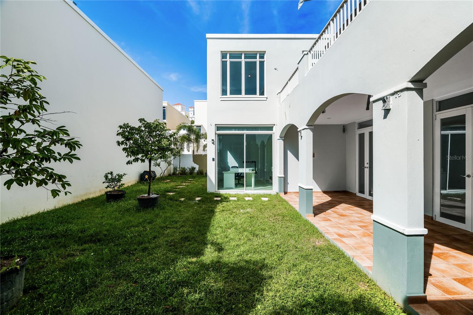 TREASURE POINT #34 - Residential