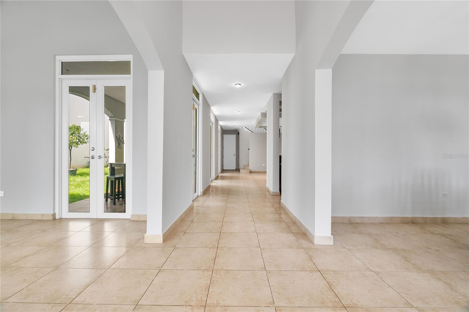 TREASURE POINT #34 - Residential