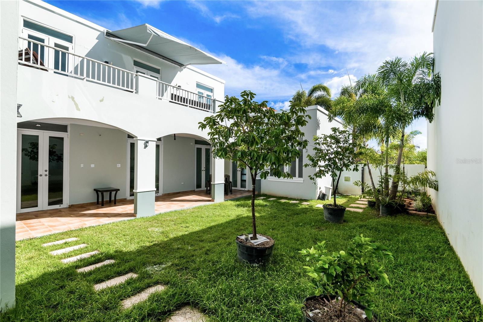 TREASURE POINT #34 - Residential