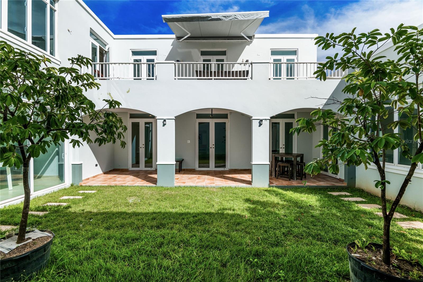 TREASURE POINT #34 - Residential