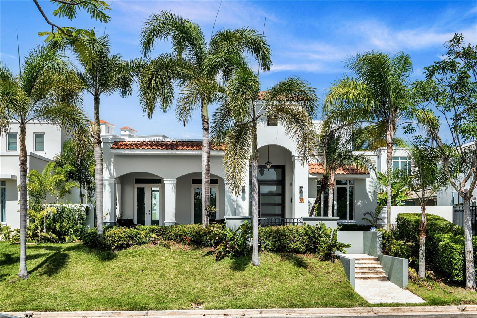 TREASURE POINT #34 - Residential