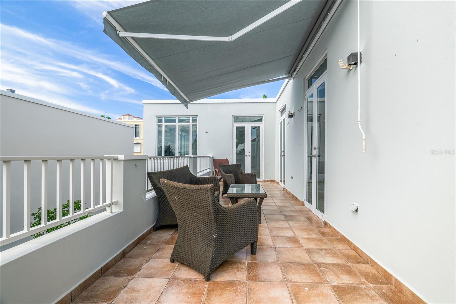 TREASURE POINT #34 - Residential