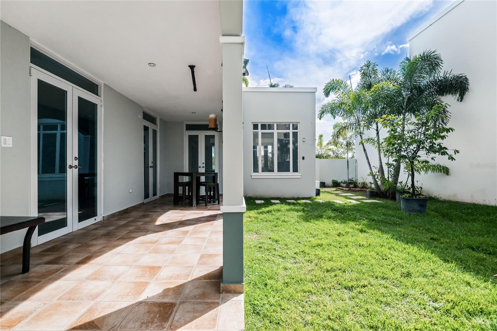 TREASURE POINT #34 - Residential