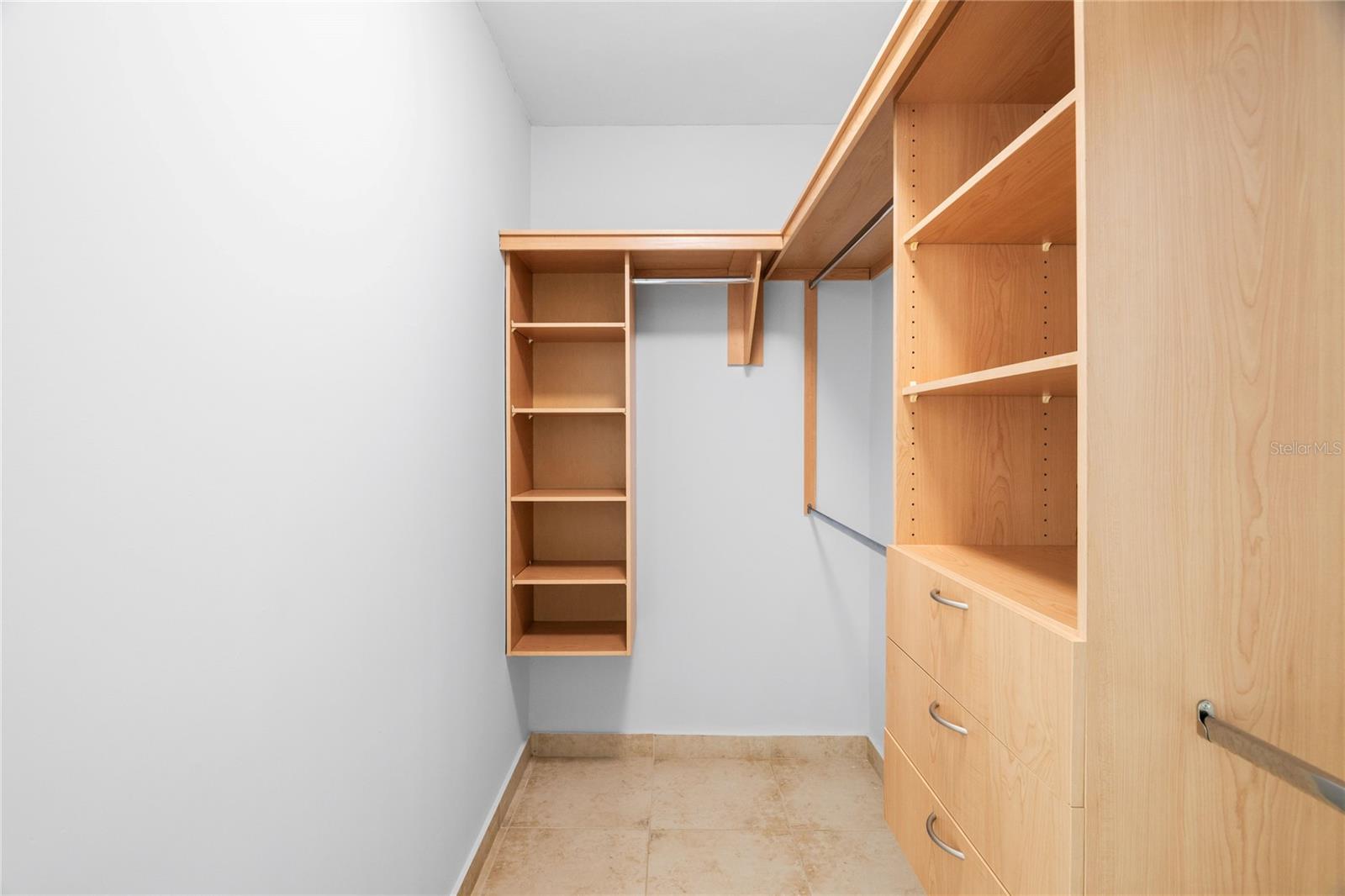 TREASURE POINT #34 - Residential