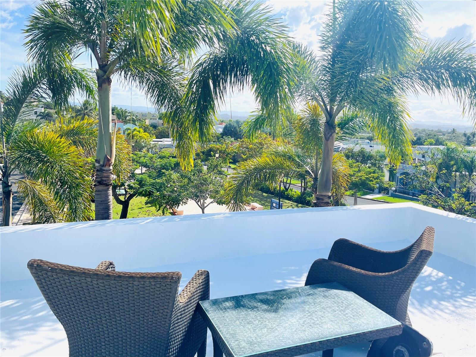 TREASURE POINT #34 - Residential