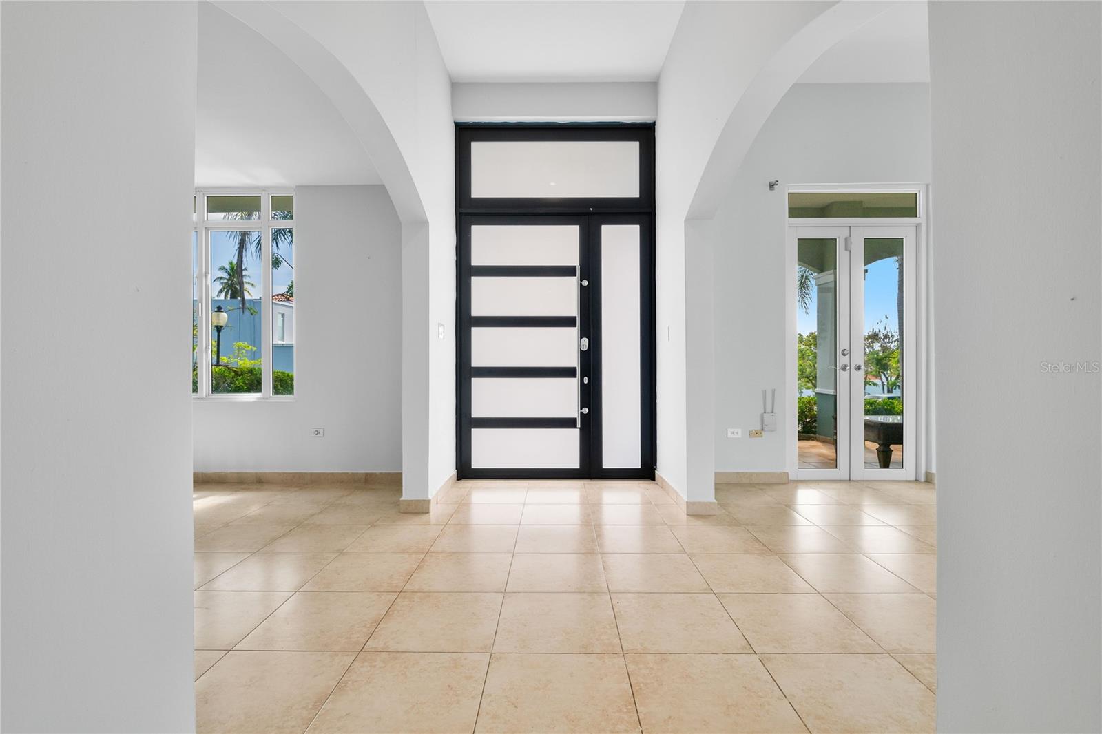 TREASURE POINT #34 - Residential