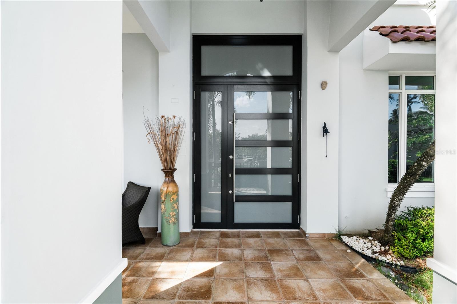 TREASURE POINT #34 - Residential