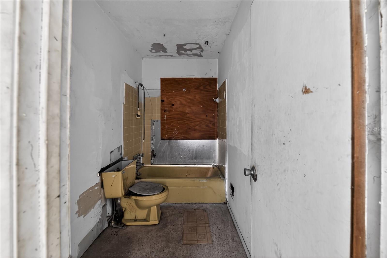 AIRPORT REV - Residential Income