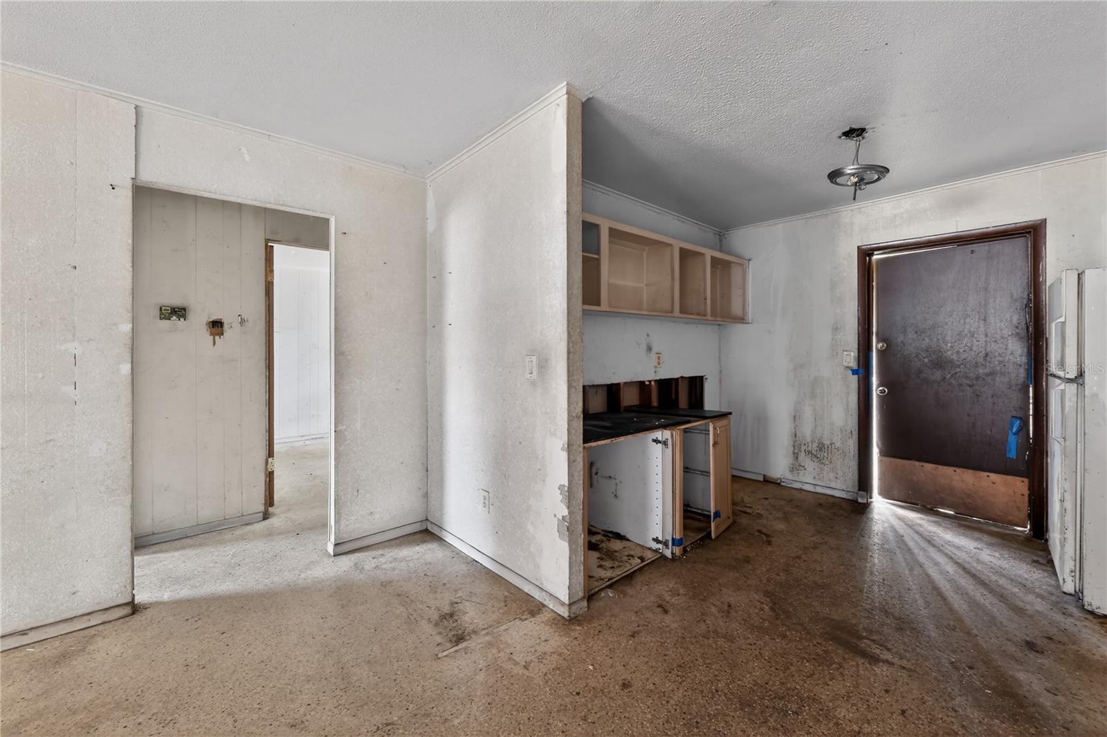 AIRPORT REV - Residential Income