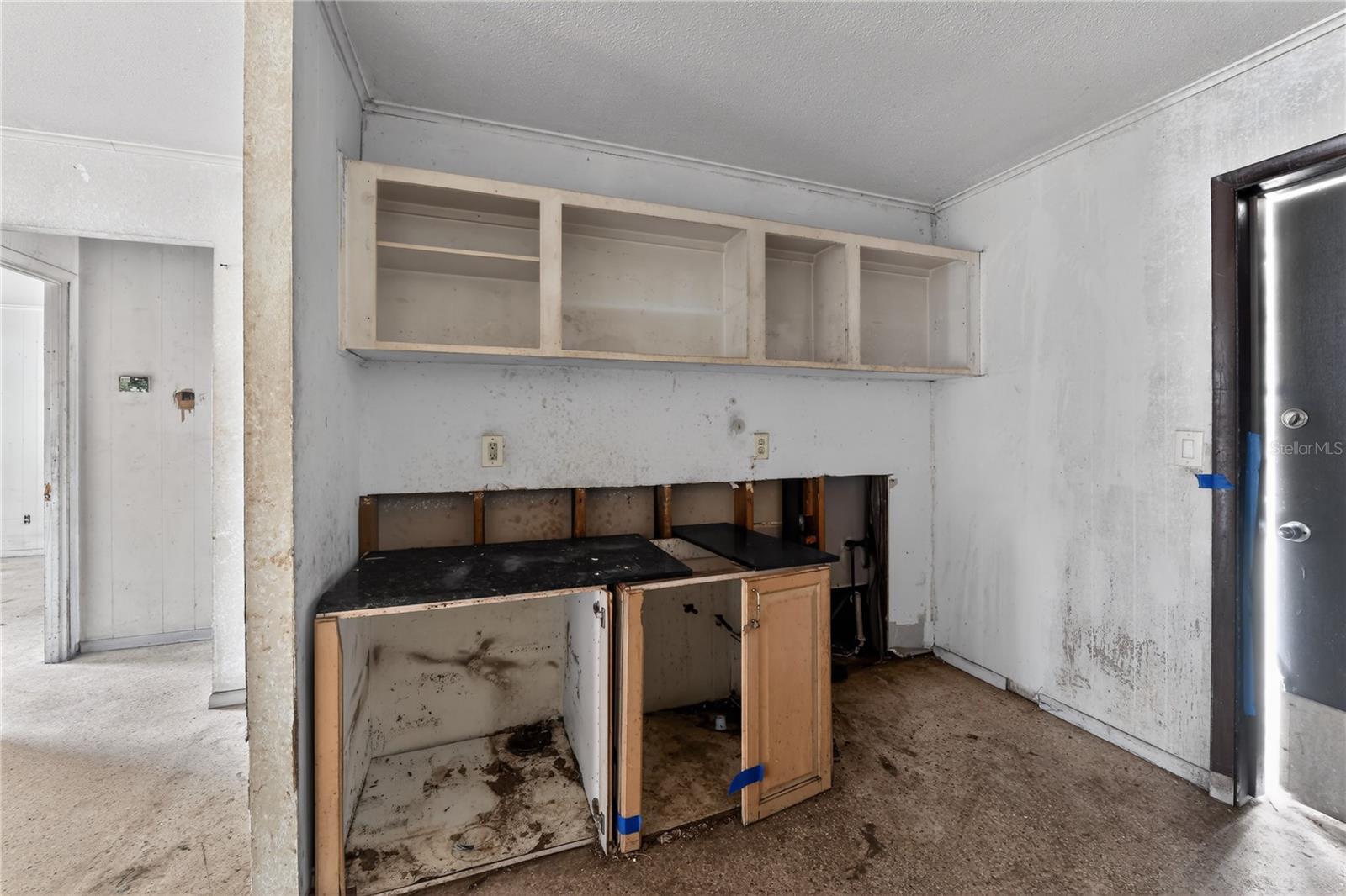 AIRPORT REV - Residential Income