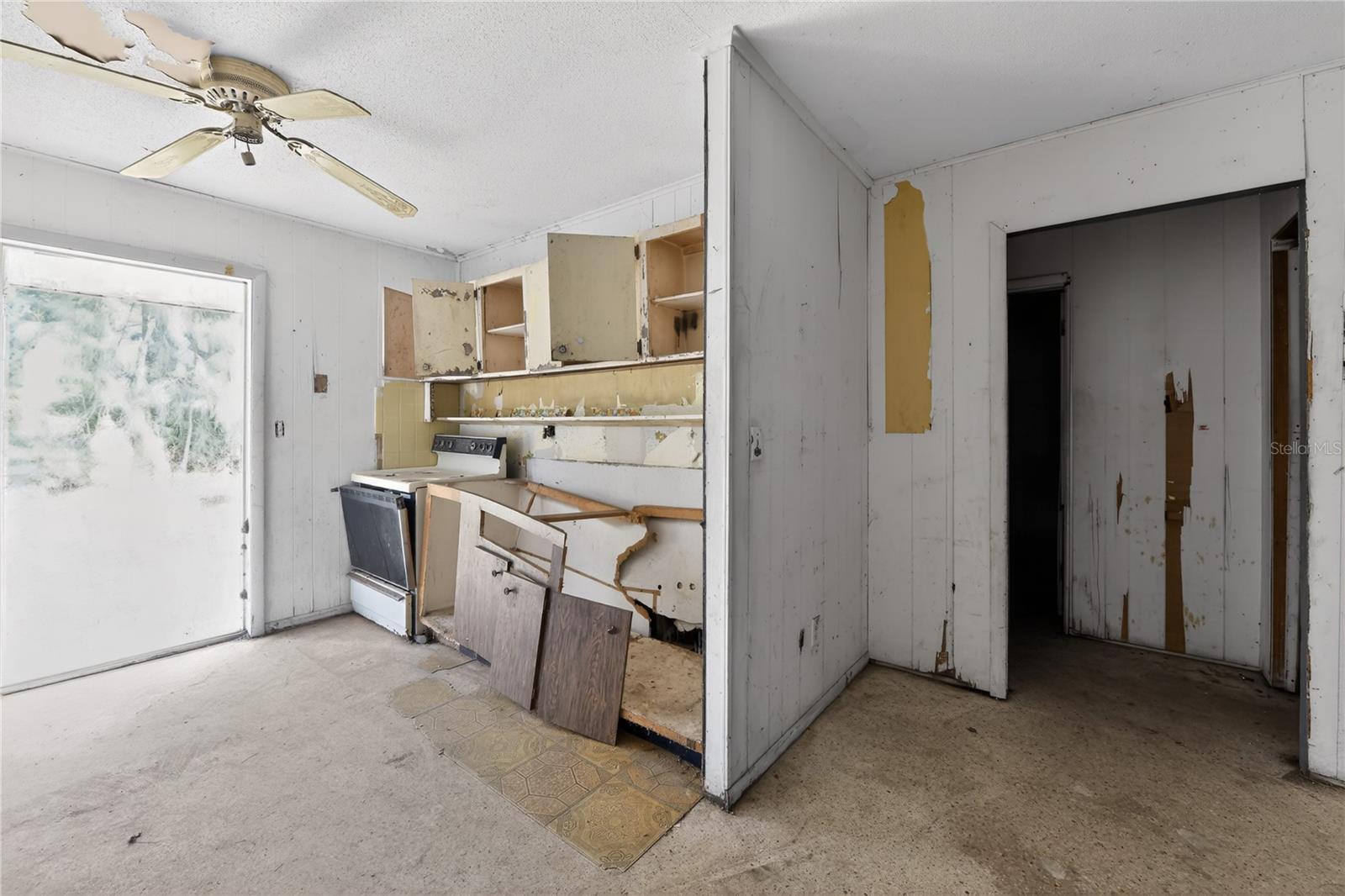 AIRPORT REV - Residential Income