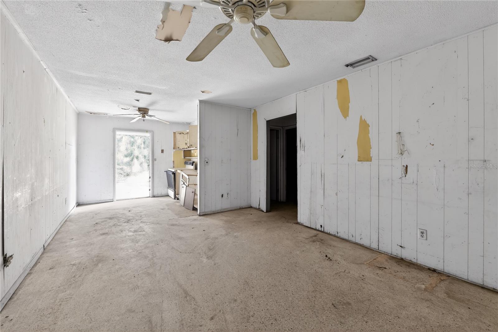 AIRPORT REV - Residential Income