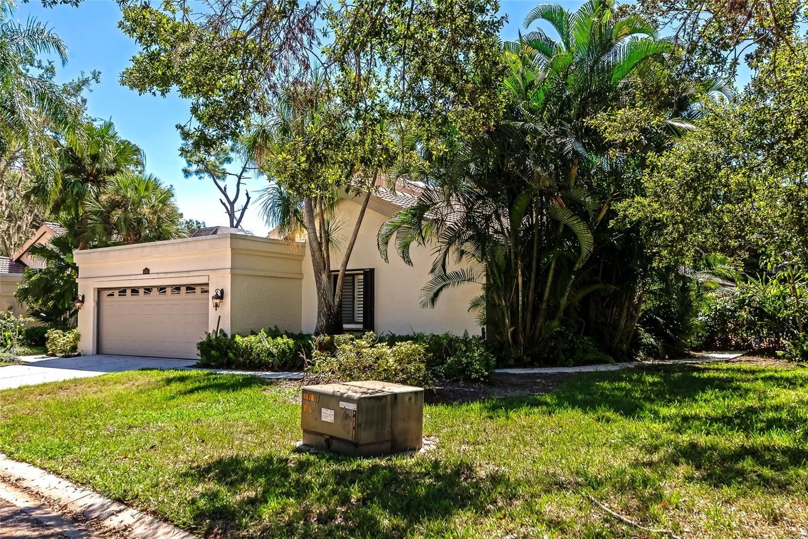 LONGWOOD VILLAS UNIT 2 - Residential