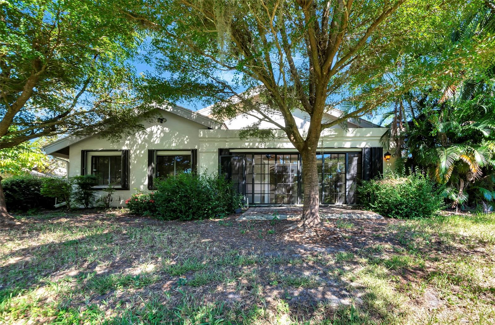 LONGWOOD VILLAS UNIT 2 - Residential