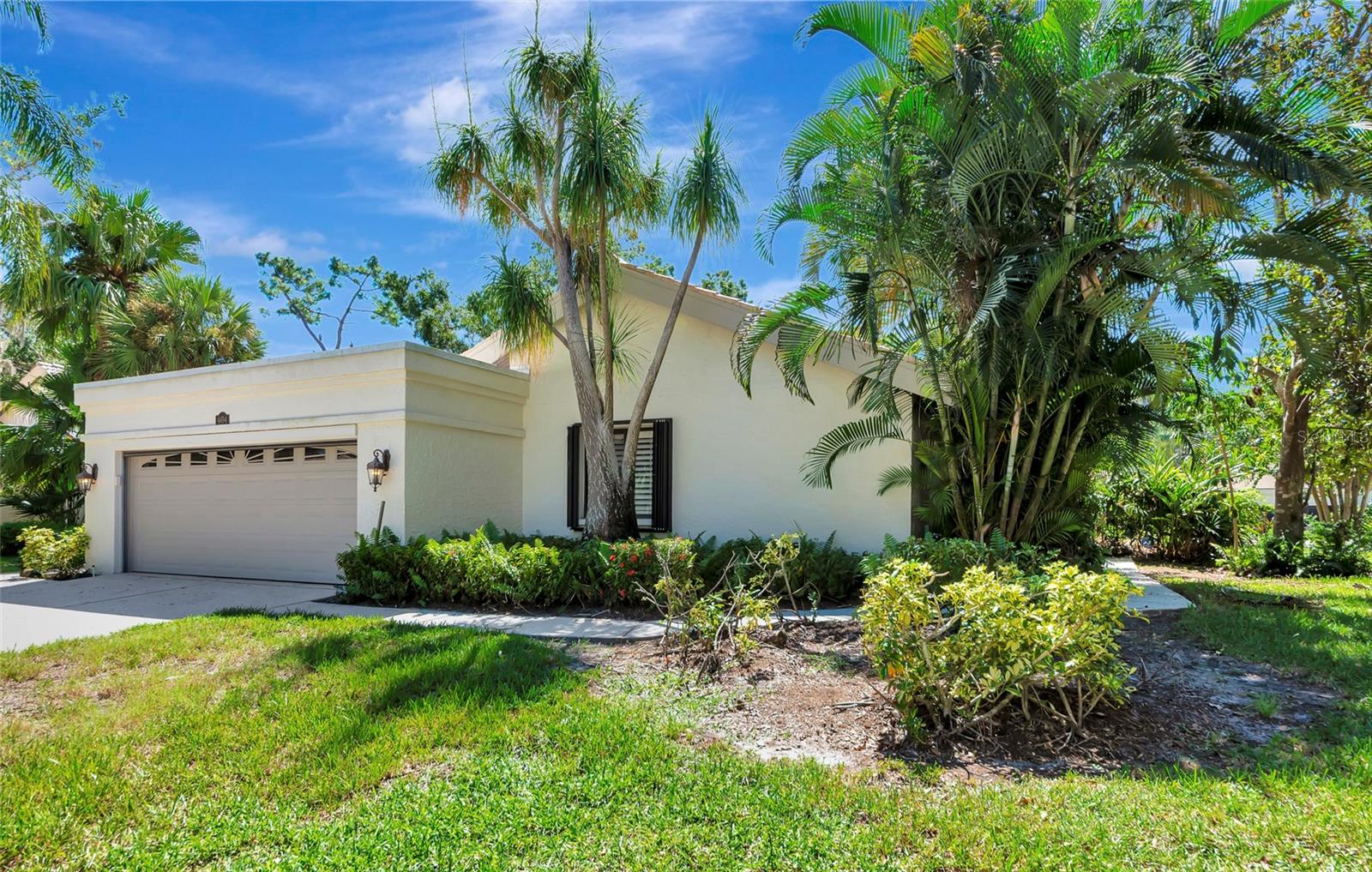 LONGWOOD VILLAS UNIT 2 - Residential