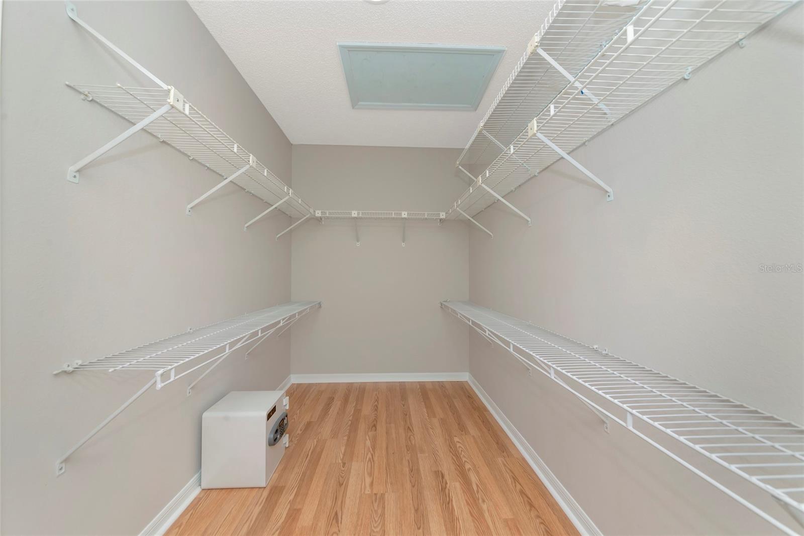 LONGWOOD VILLAS UNIT 2 - Residential