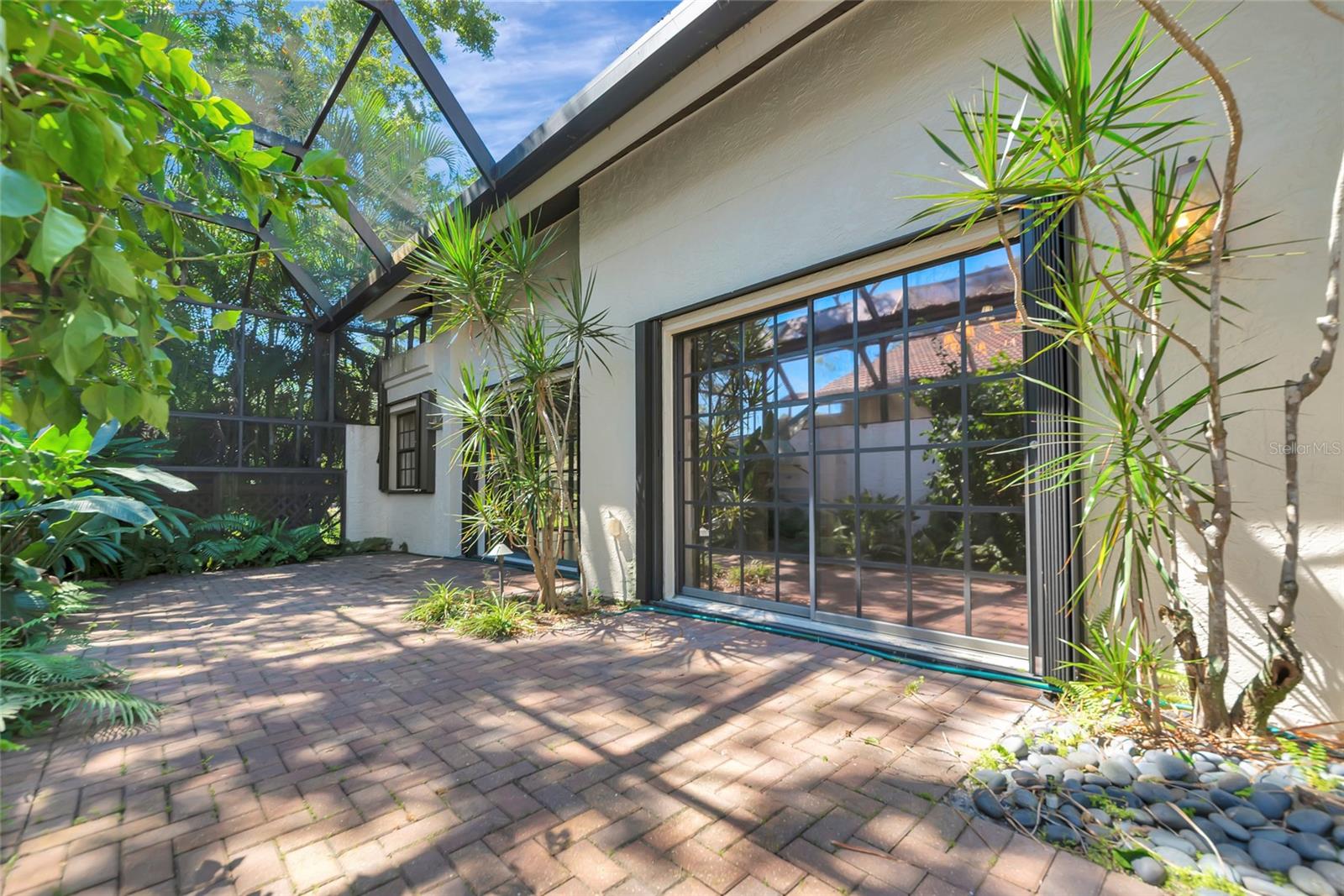 LONGWOOD VILLAS UNIT 2 - Residential