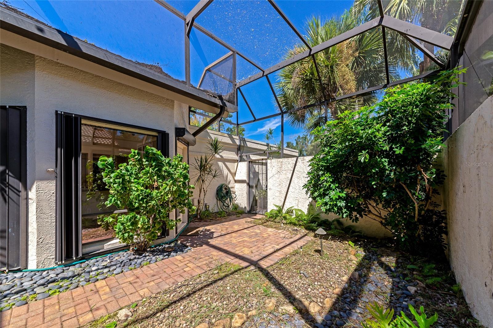 LONGWOOD VILLAS UNIT 2 - Residential