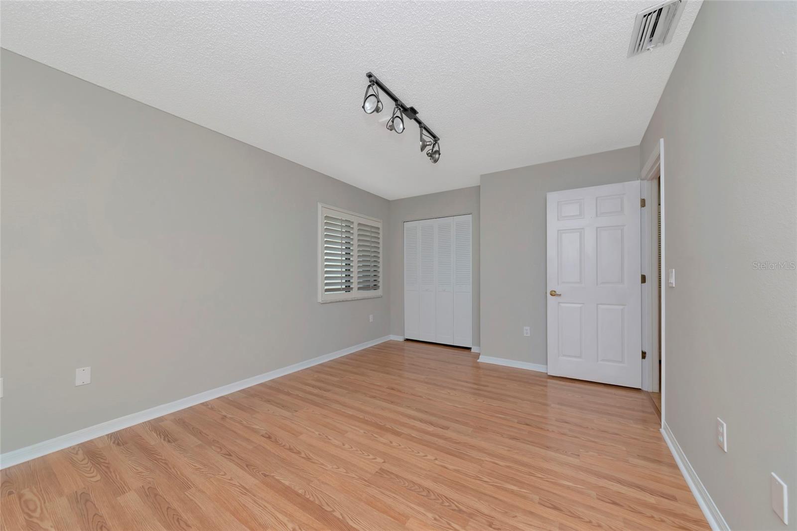 LONGWOOD VILLAS UNIT 2 - Residential