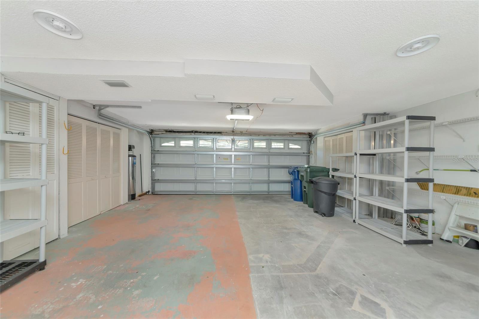 LONGWOOD VILLAS UNIT 2 - Residential