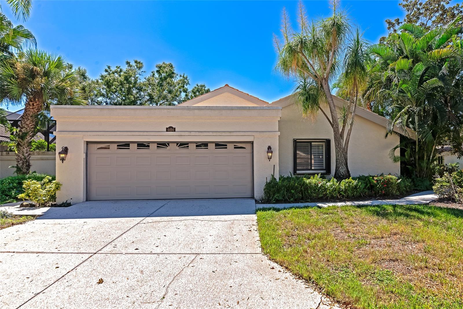 LONGWOOD VILLAS UNIT 2 - Residential