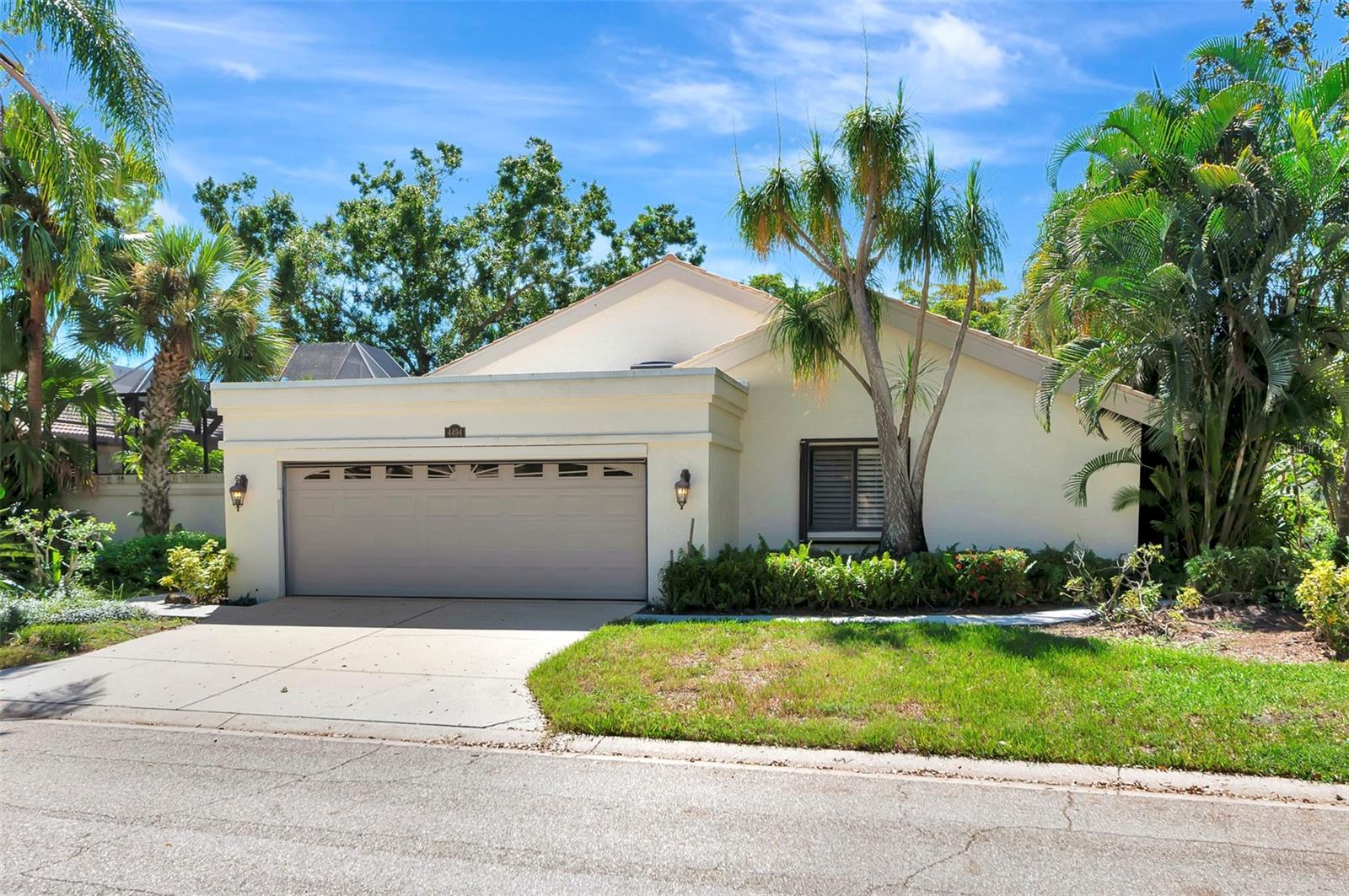 LONGWOOD VILLAS UNIT 2 - Residential