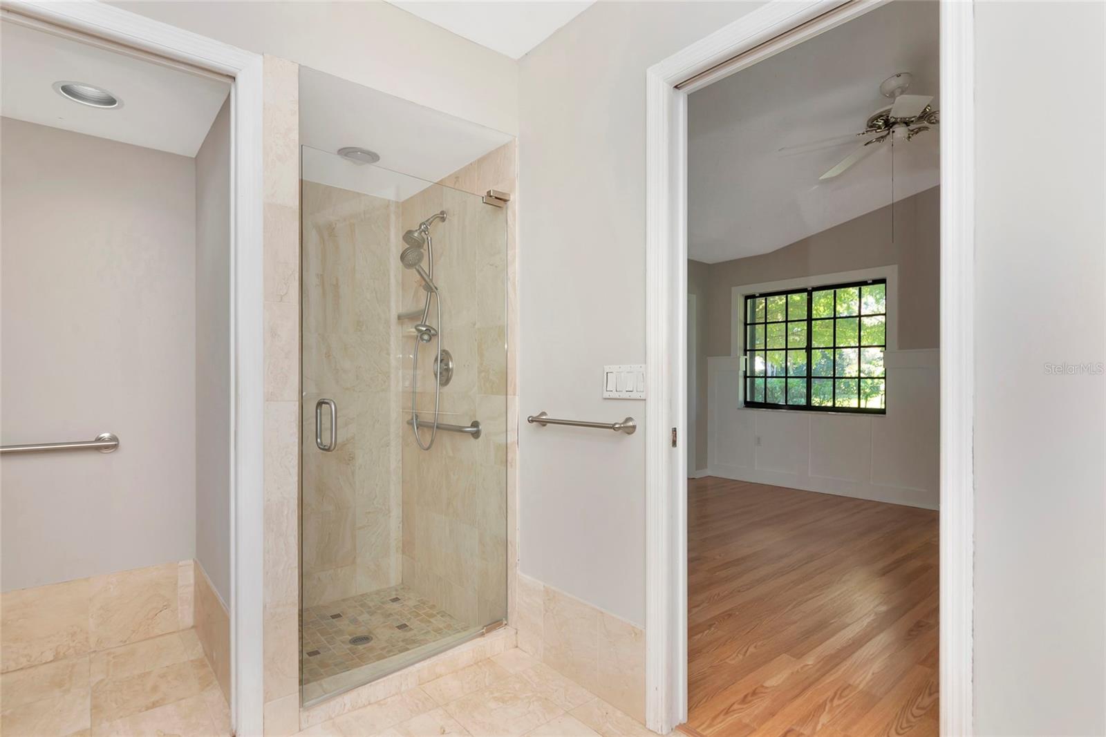 LONGWOOD VILLAS UNIT 2 - Residential