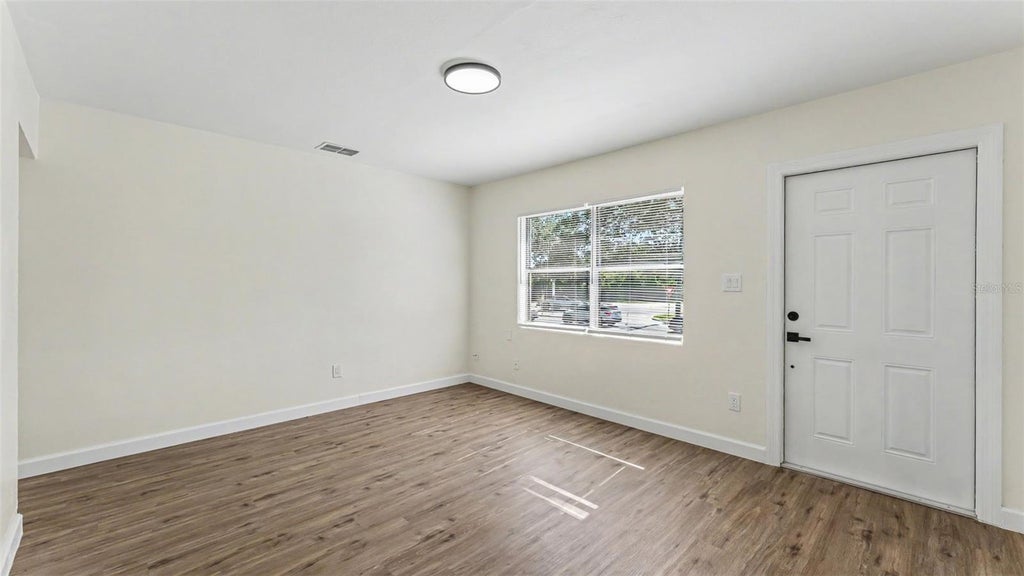 Photo of 621 Hollingsworth Road, Lakeland, FL 33801 (MLS # L4963189)