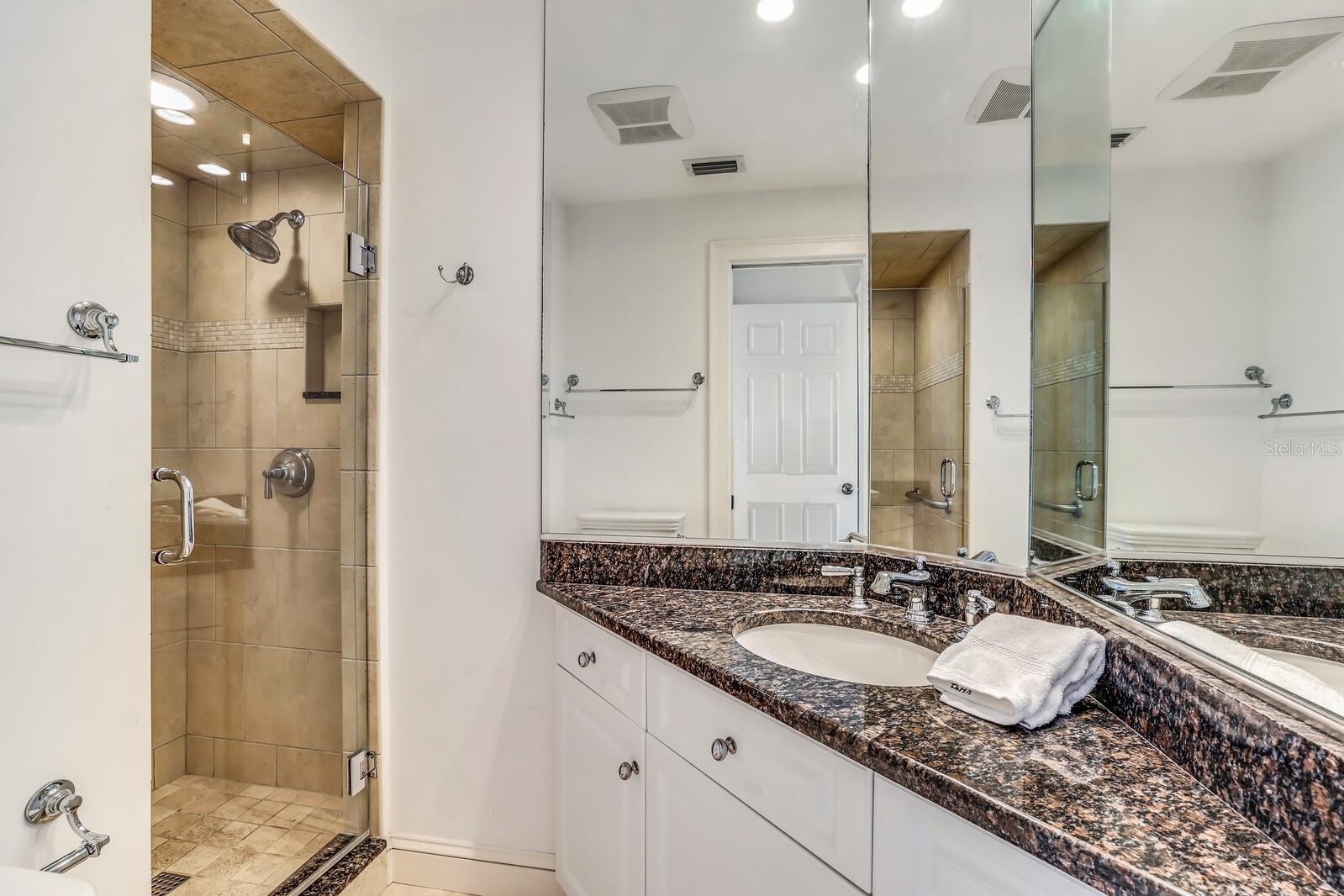 VILLAGE BOCA GRANDE CLUB PHII - Residential