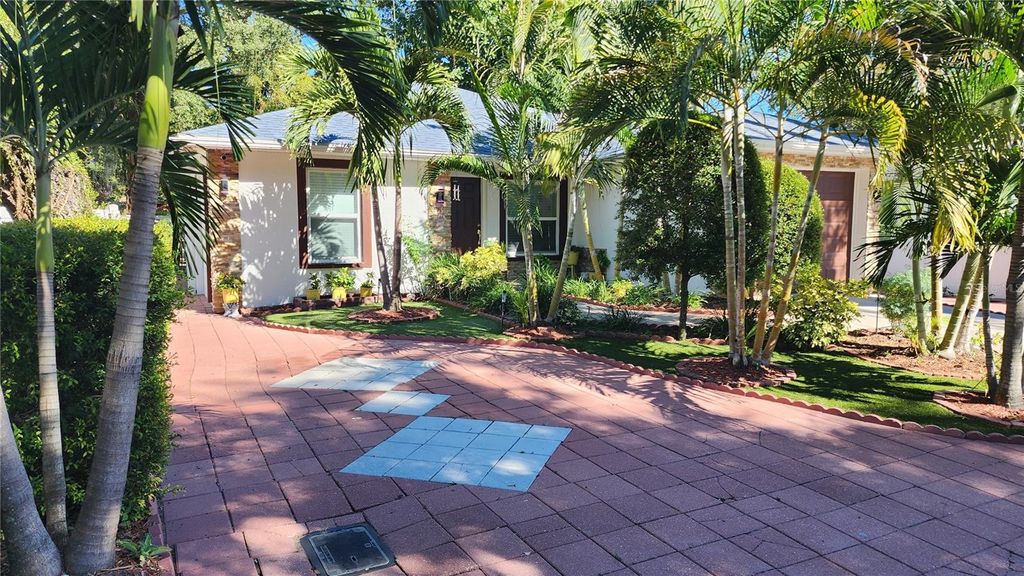 Photo of 3306 E Chelsea Street, Tampa, FL 33610 (MLS # TB8444448)