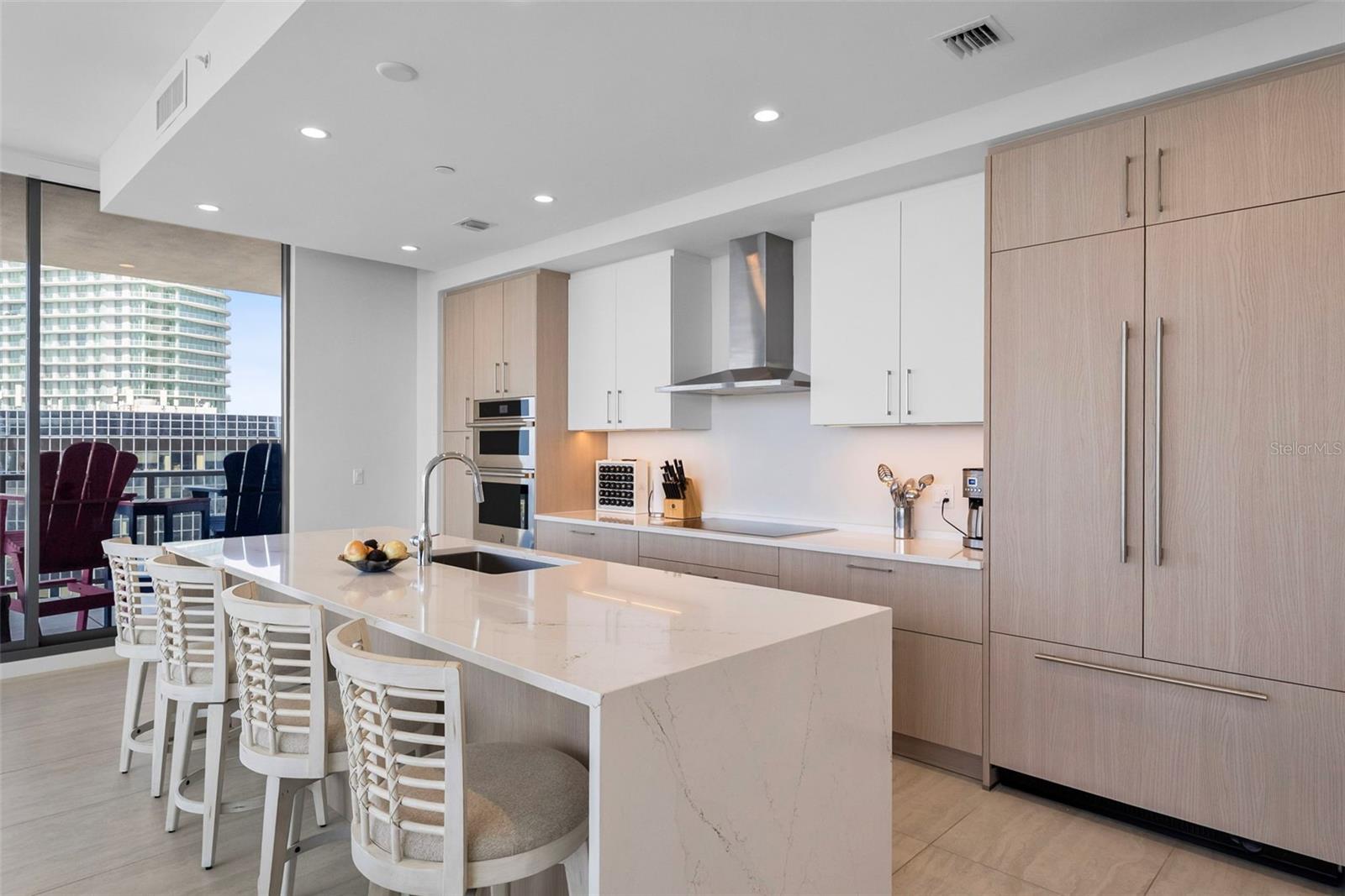 275 1ST AVENUE S 2206