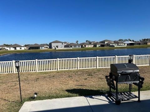 A home in WIMAUMA